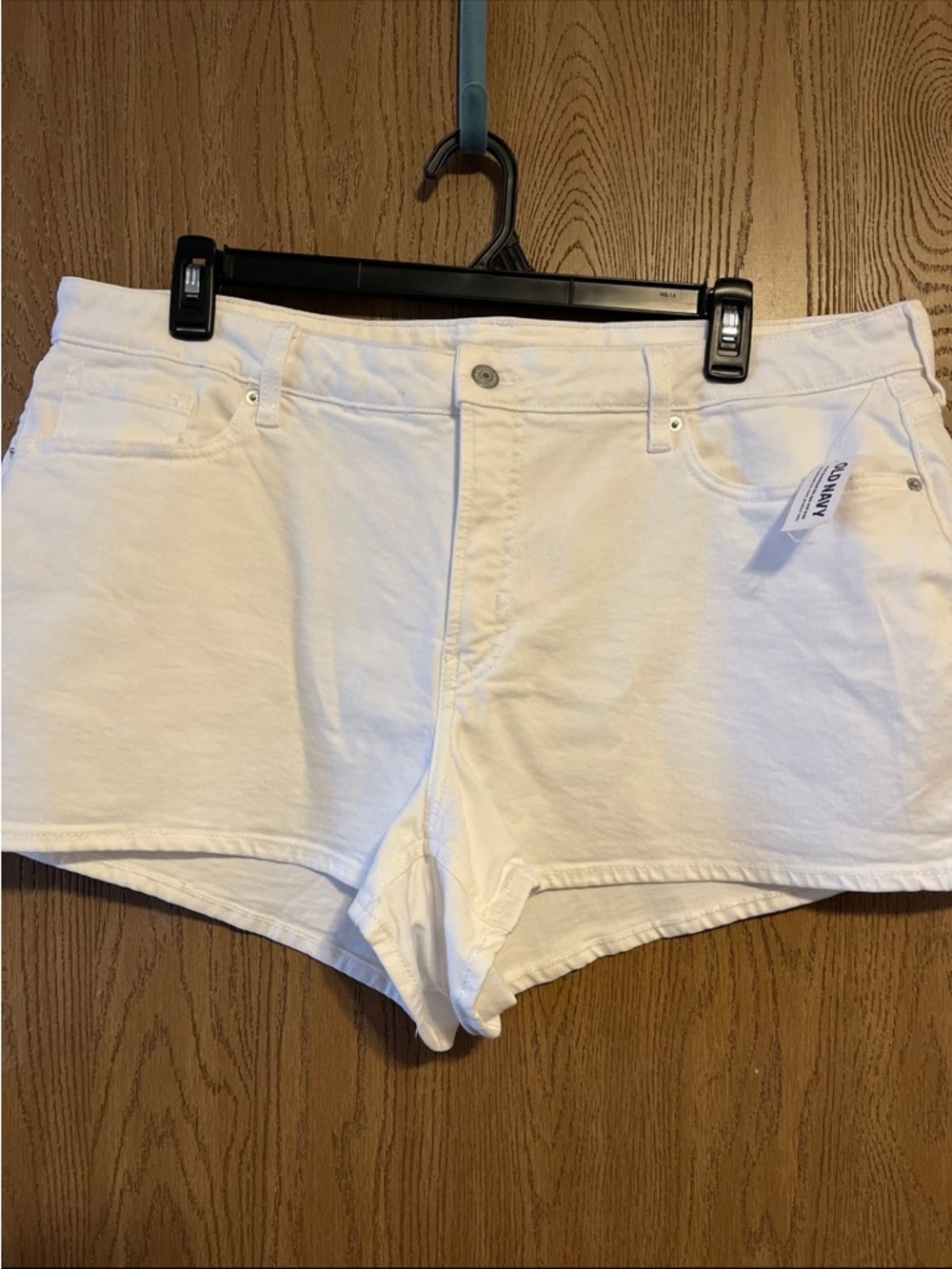 NWT Old Navy High Rise Shorts White Denim Size 20 CURVY Fit
